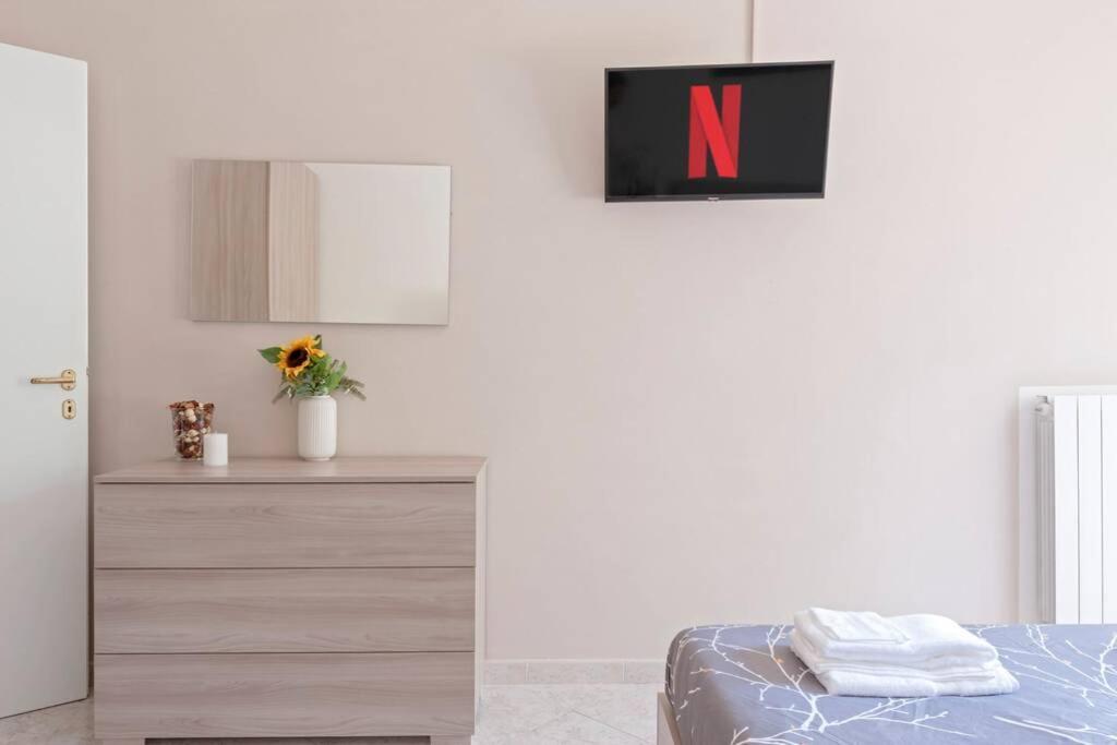 Free Parking Appartamento 5 Stelle Elegante Con Suite Livorno Exterior foto