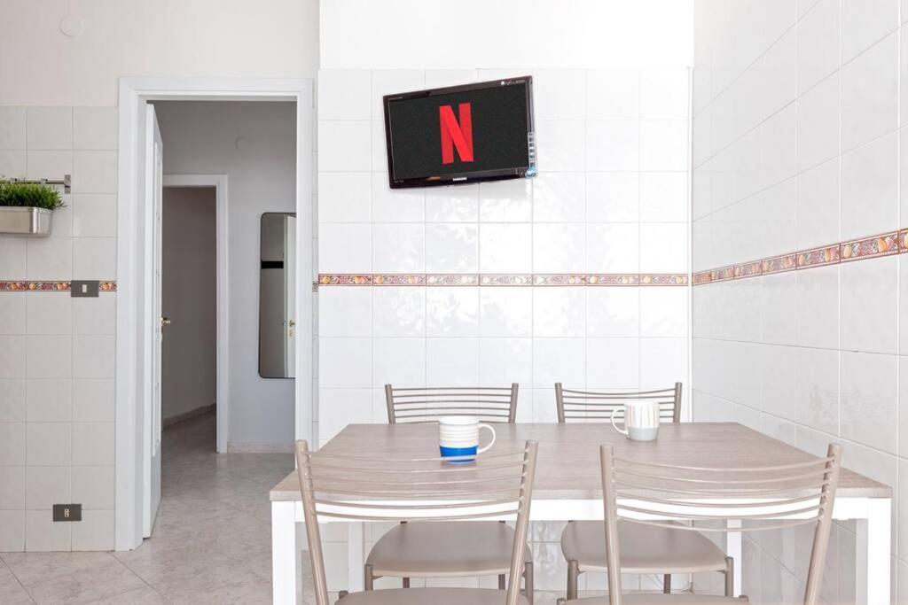 Free Parking Appartamento 5 Stelle Elegante Con Suite Livorno Exterior foto